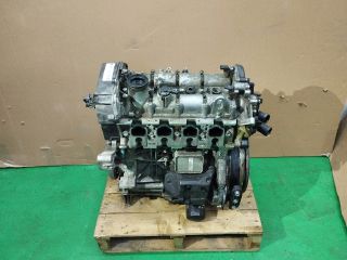 bontott VW JETTA Motor (Fűzött blokk hengerfejjel)