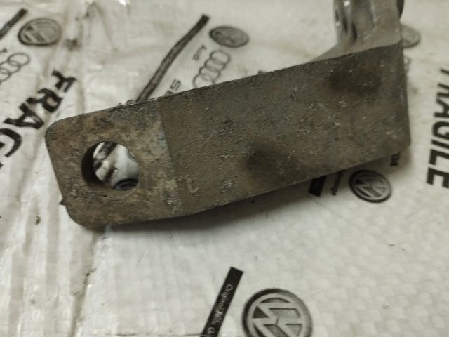 bontott VW JETTA Motor Tartó Bak (Fém)