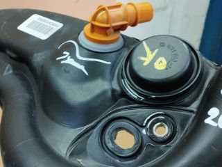 bontott VW JETTA Tank