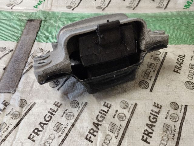 bontott VW JETTA Váltó Tartó Bak (Pozíciófüggetlen)