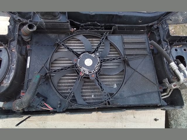 bontott VW JETTA Komplett Homlokfal (Részeivel)