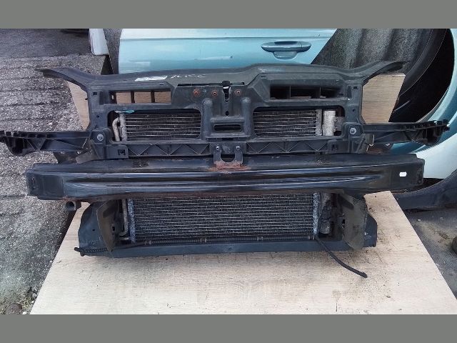 bontott VW JETTA Komplett Homlokfal (Részeivel)