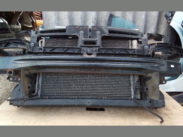 bontott VW JETTA Komplett Homlokfal (Részeivel)