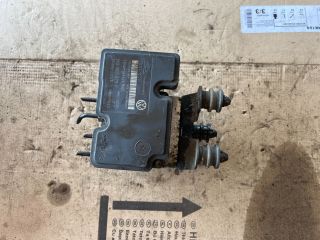 bontott VW JETTA ABS Kocka