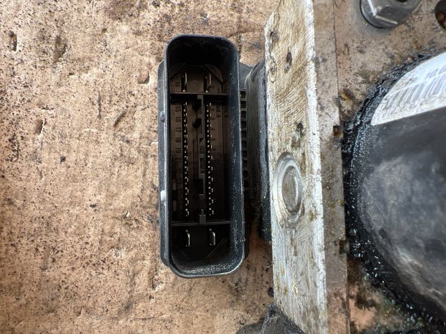 bontott VW JETTA ABS Kocka