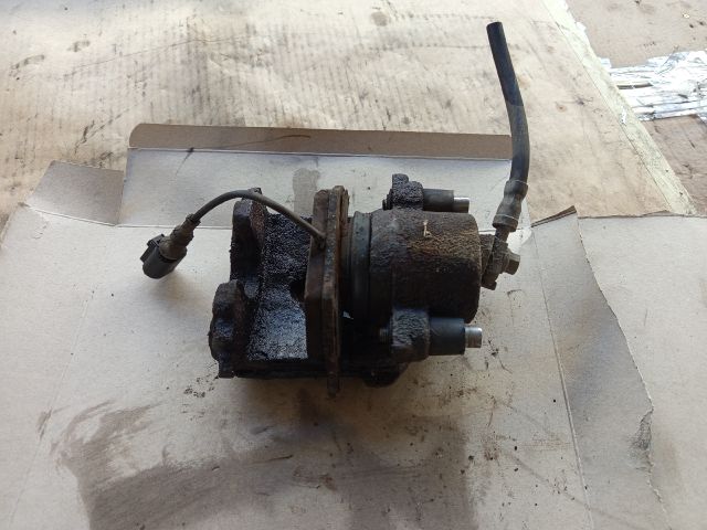 bontott VW JETTA Bal első Féknyereg Munkahengerrel