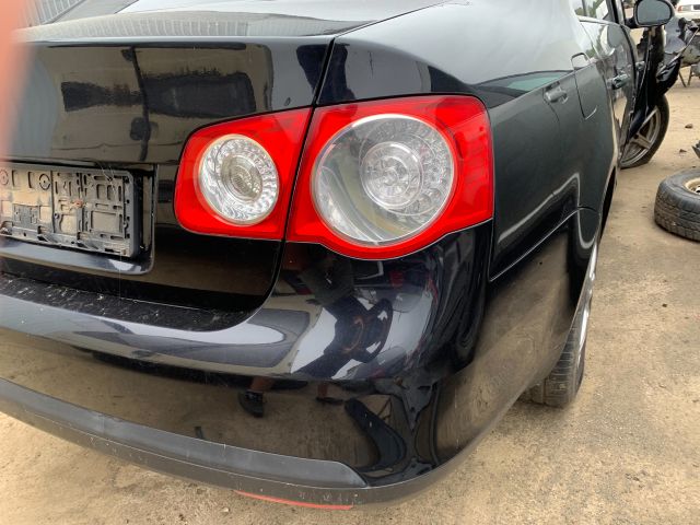 bontott VW JETTA Bal hátsó Lengéscsillapító