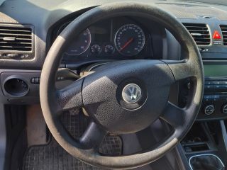 bontott VW JETTA Biztosítéktábla Motortér