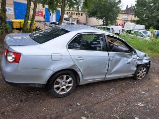 bontott VW JETTA Első Bölcső