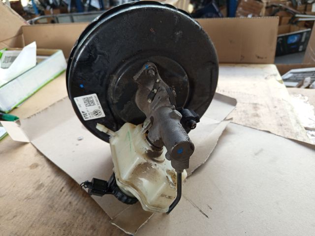 bontott VW JETTA Fékrásegítő