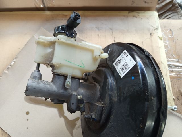 bontott VW JETTA Fékrásegítő