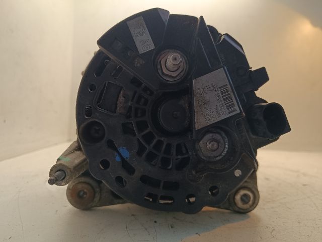 bontott VW JETTA Generátor
