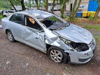 bontott VW JETTA Jobb első Csonkállvány Kerékaggyal