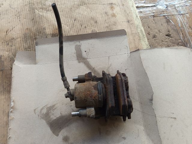 bontott VW JETTA Jobb első Féknyereg Munkahengerrel