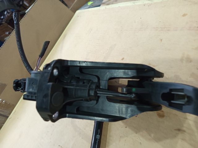 bontott VW JETTA Kuplung Pedál