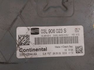 bontott VW JETTA Motorvezérlő