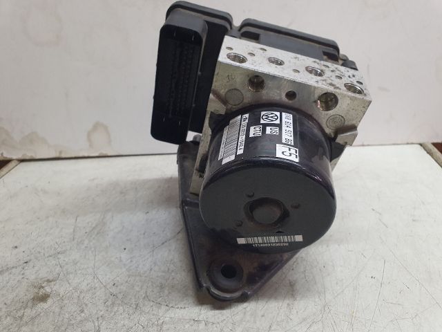 bontott VW JETTA ABS Kocka