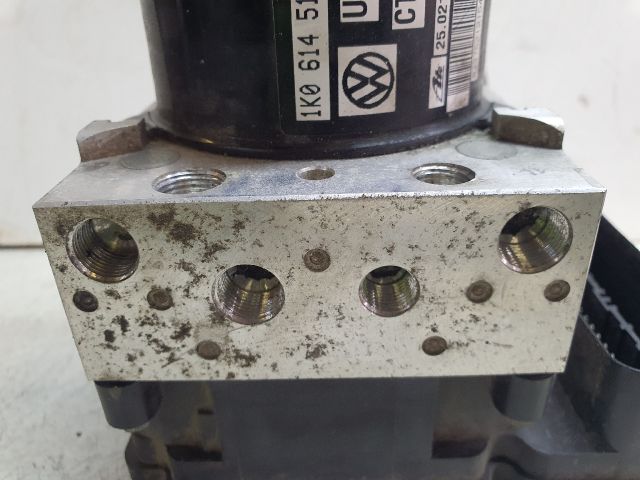 bontott VW JETTA ABS Kocka