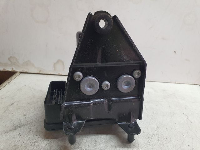 bontott VW JETTA ABS Kocka