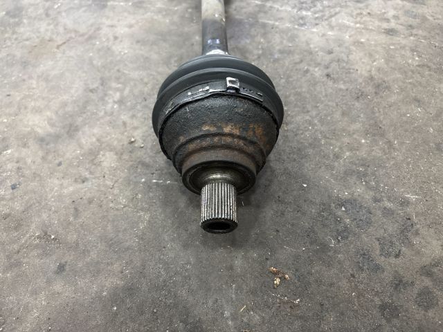 bontott VW JETTA Bal Féltengely