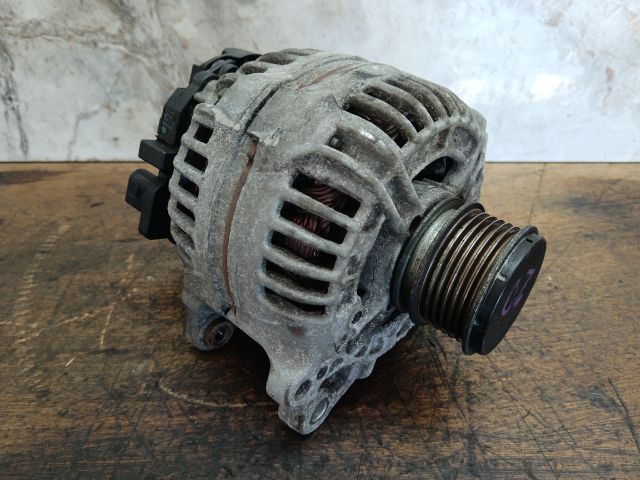 bontott VW JETTA Generátor