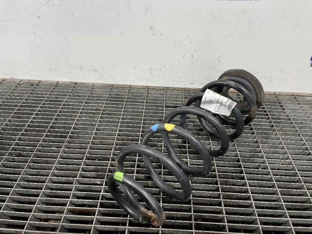 bontott VW JETTA Hátsó Rugó