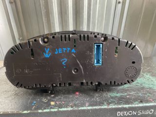 bontott VW JETTA Kilométeróra