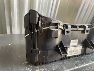 bontott VW JETTA Kilométeróra