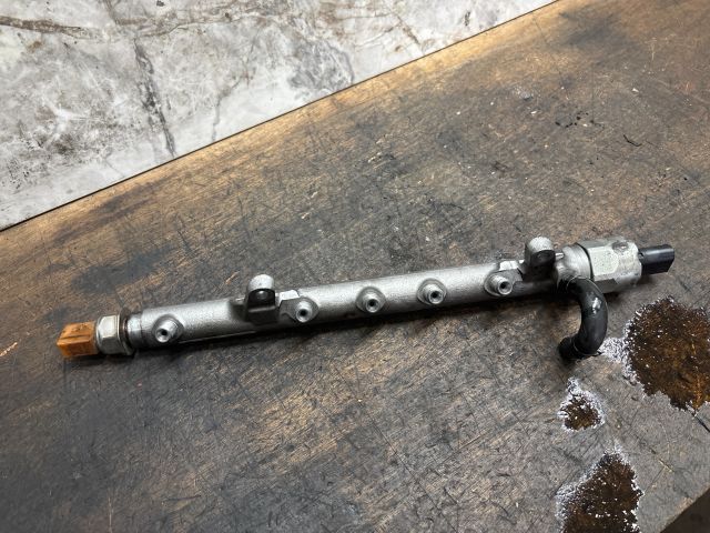 bontott VW JETTA Közösnyomócső