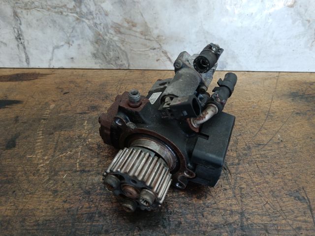 bontott VW JETTA Nagynyomású Szivattyú