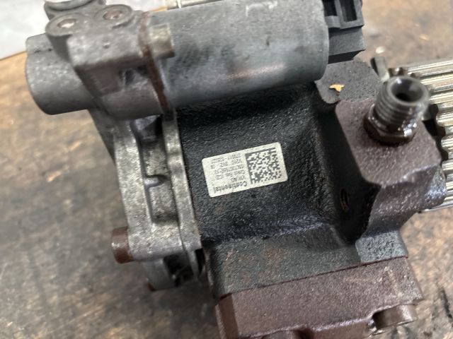 bontott VW JETTA Nagynyomású Szivattyú