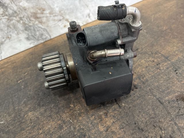 bontott VW JETTA Nagynyomású Szivattyú