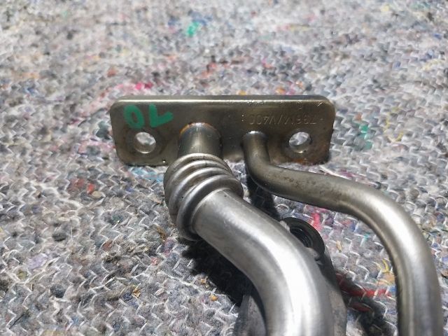 bontott VW JETTA Turbó Olajcső