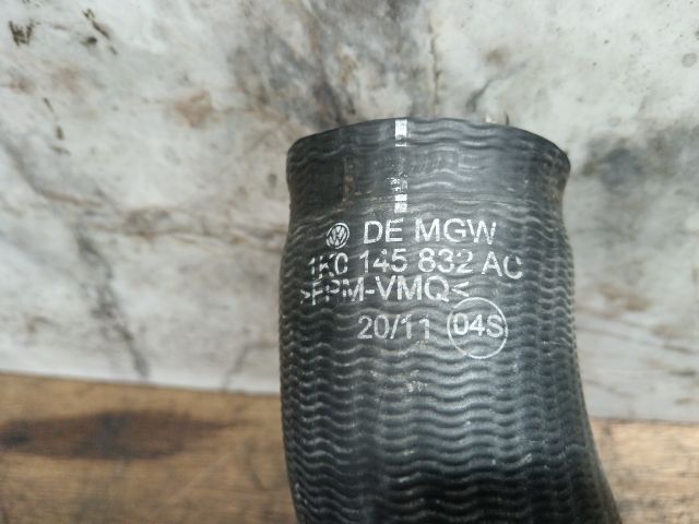 bontott VW JETTA Turbócső