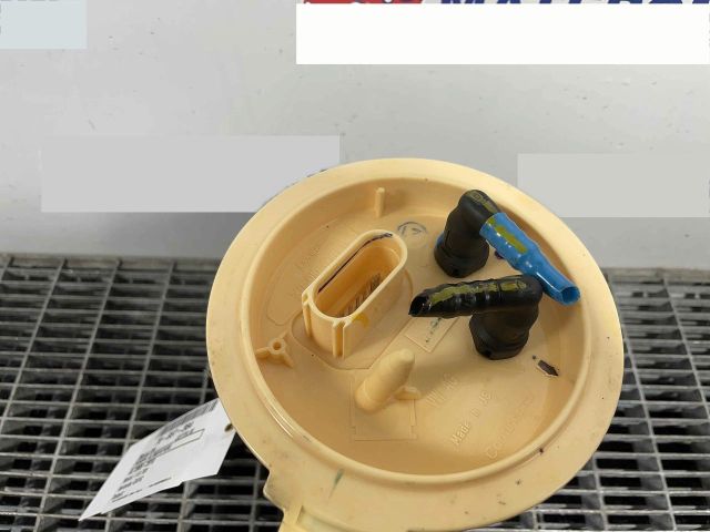 bontott VW JETTA Üzemanyag Szivattyú