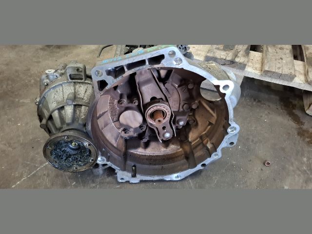 bontott VW JETTA Váltó (Mechanikus)