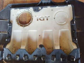 bontott VW JETTA Felső Motorburkolat