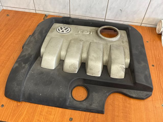 bontott VW JETTA Felső Motorburkolat