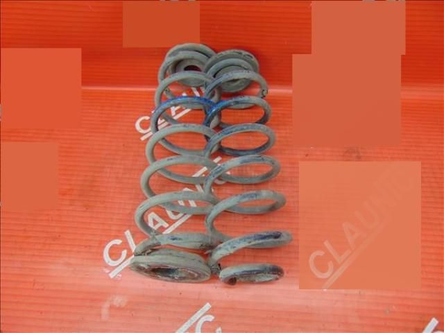 bontott VW JETTA Hátsó Rugó