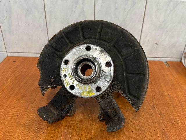 bontott VW JETTA Jobb első Csonkállvány Kerékaggyal