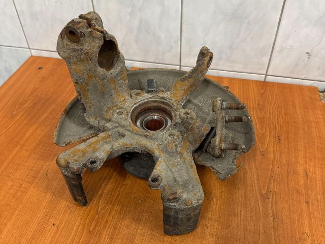 bontott VW JETTA Jobb első Csonkállvány Kerékaggyal