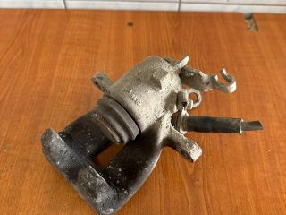 bontott VW JETTA Jobb hátsó Féknyereg Munkahengerrel