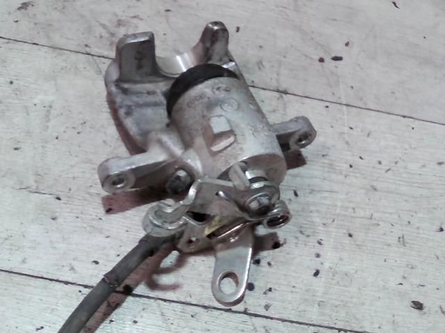 bontott VW JETTA Jobb hátsó Féknyereg Munkahengerrel