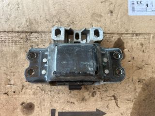 bontott VW JETTA Motor Tartó Bak Bal