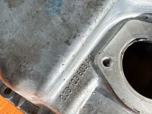 bontott VW JETTA Olajteknő