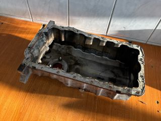 bontott VW JETTA Olajteknő