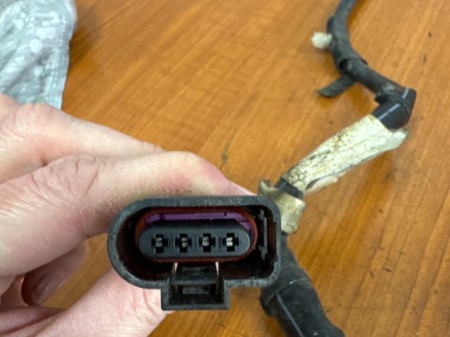 bontott VW JETTA Önindító Kábelköteg