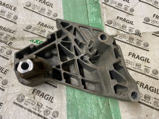 bontott VW JETTA Motor Tartó Bak (Fém)