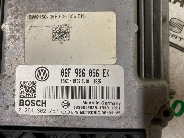 bontott VW JETTA Motorvezérlő