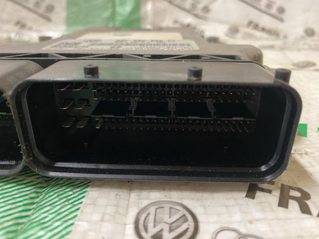 bontott VW JETTA Motorvezérlő